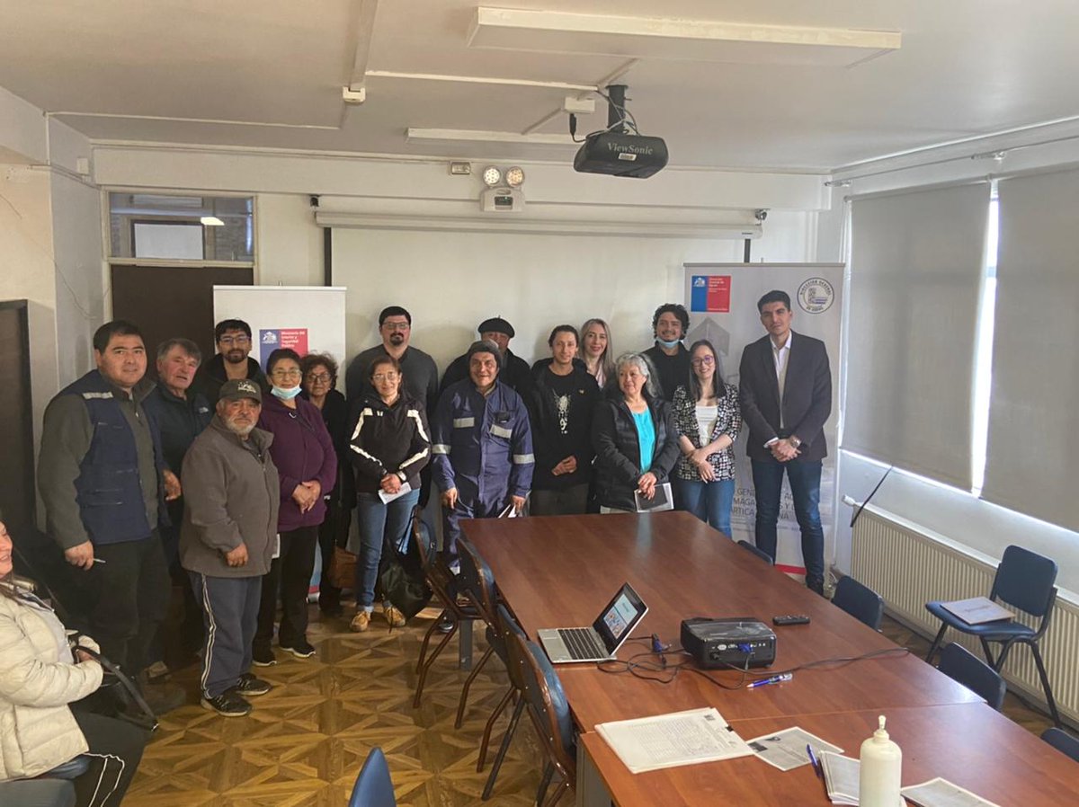 MopMagallanes12's tweet photo. #DGAMOP Magallanes se trasladó hasta la Provincia de Tierra del Fuego con la finalidad de dar a conocer a funcionarios, usuarios y consultores #indap los ejes prioritarios del Nuevo #Codigodeaguas y socializar la tramitación de solicitudes de derecho de aprovechamiento de aguas. https://t.co/5ufa88BZF1