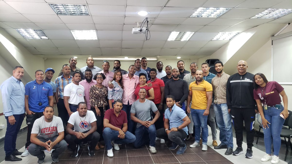 DISTRITO EDUCATIVO 15-01 tweet media