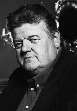 GeekZoneGZ's tweet photo. "Puede que estés viendo Harry Potter dentro de 50 años. Desafortunadamente, yo ya no estaré aquí. Pero Hagrid sí lo estará".

Descanse en paz, Robbie Coltrane ❤ https://t.co/a4mHoEQuSn