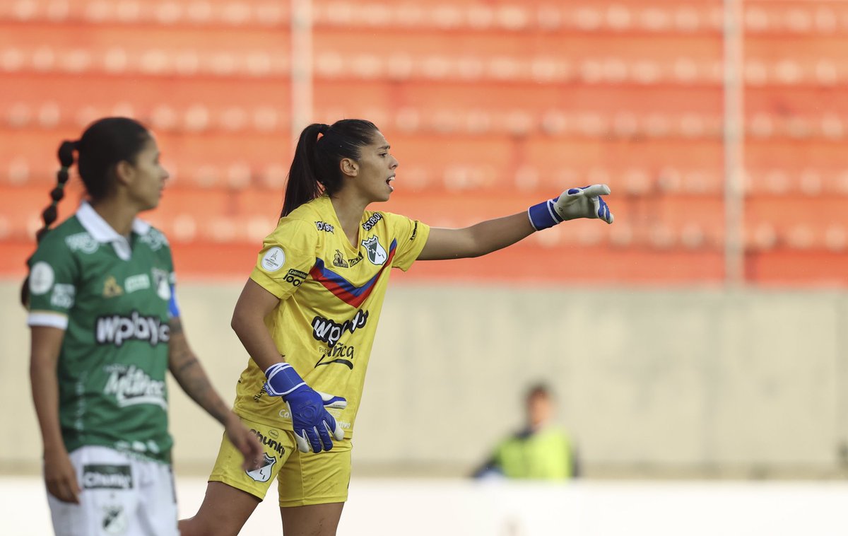 stefanyflaka's tweet photo. Vamos cali, paso a paso👣💚🙌💪
@LibertadoresFEM @CaliFemenino https://t.co/9M8FZeS9DR