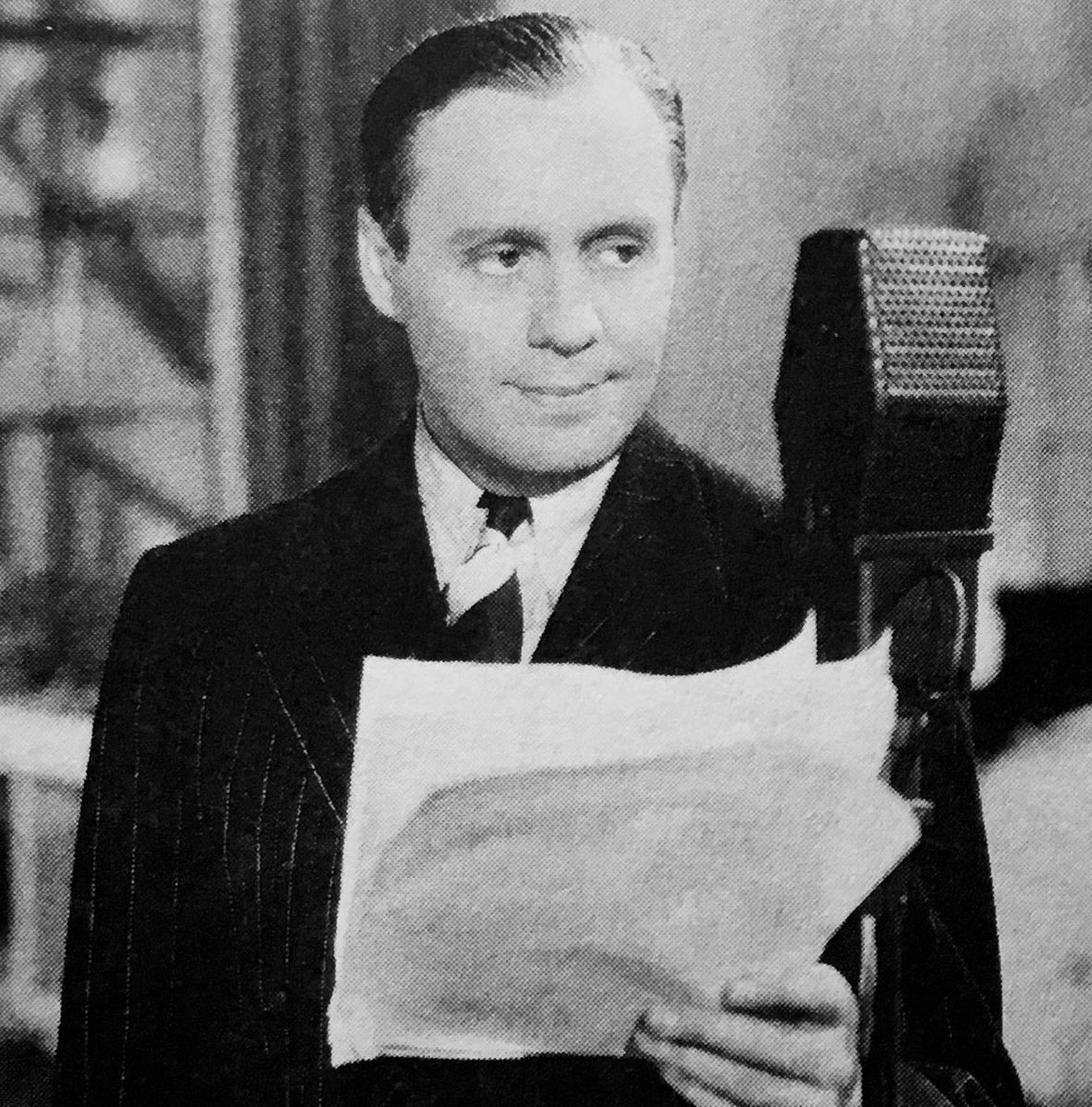 EltonMaryon's tweet photo. “Ladies and Gentlemen, this is #JackBenny talking. There will now be a slight pause while you say ‘who cares?’”
A Truly great comedian and master of the long pause - #TheJackBennyProgram is on @BBCRadio4Extra & @bbcsounds tomorrow at 12noon. https://t.co/HraFjcX42a