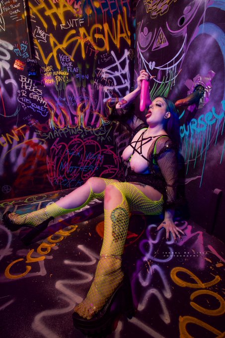 Find me at the glory hole 🕳 FILTH by @jisobeldelisle 🖤 Full set available on my 18+ sites. You know where<a class="tags" target="_blank" title="On Twitter" href="/?out=eyJ0eXAiOiJKV1QiLCJhbGciOiJIUzUxMiJ9.eyJpYXQiOjE3MjMzNzQ0MjQsImlzcyI6InR3cG9ybnN0YXJzLmNvbSIsIm5iZiI6MTcyMzM3NDQyNCwiZXhwIjoxNzU0OTEwNDI0LCJyZWRpcmVjdF91cmwiOiJodHRwczovL3R3aXR0ZXIuY29tL2ppc29iZWxkZWxpc2xlIn0.GxF5wbZ2heDUkisHl03XXrq-gnsIPUen5RC80mFvjasRDU1_femGthymWnLTmLp8Cm8pWKWOxmJruqJV2kx3jA">@jisobeldelisle</a>