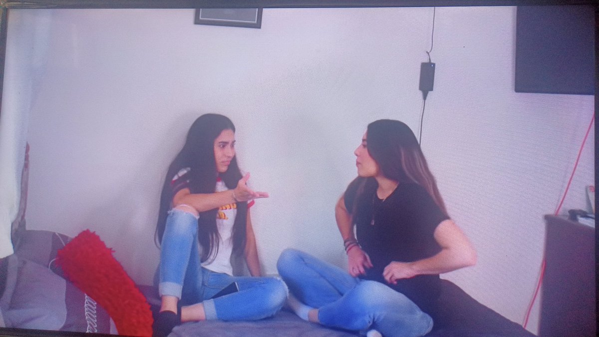 Johavicho88's tweet photo. Ya te quiere casar con ella jajajaja
Siempre es bueno ver los vídeos de #Aleyana https://t.co/Y7y0EdBv6E