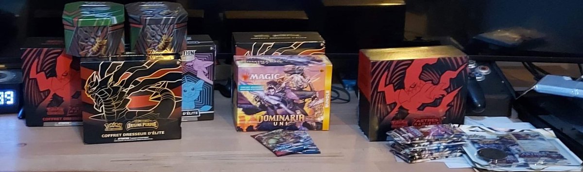 Bonsoir ! Énorme ouverture de #Booster #Pokemon ce soir en live sur #twitch à 20h00  twitch.tv/rebirdesport
Voici un aperçu de l'ouverture en photo 🔥 68 booster !!!