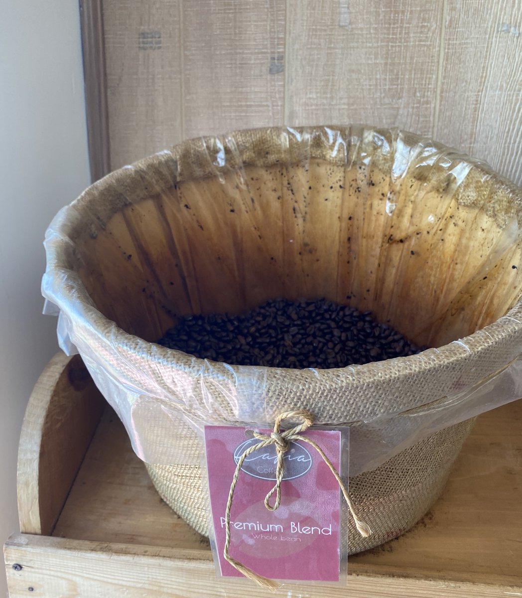 CoffeeKafia's tweet photo. Our Premium Coffee Beans are extremely popular! It has an excellent taste, try it out!

Its $16 per pound!

Have you had it before?

#ottawalocal #ottawa #ottawalife #ottawacoffeelovers #ottawasmallbusiness #coffeeottawa #ottawacoffee #kafiacoffee #OttawaLocalBusiness https://t.co/Xdn9ZuEE87