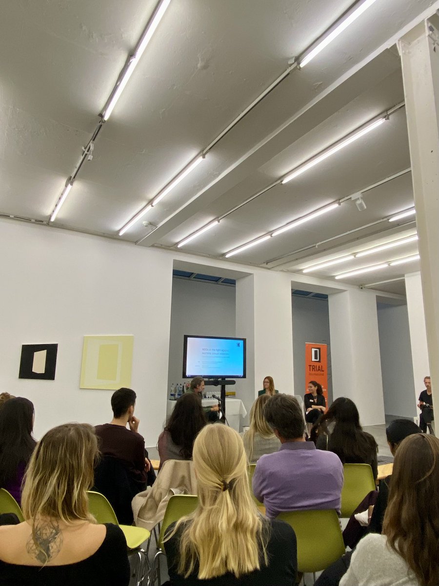 MorganeGrc's tweet photo. Happy birthday @Trial ! #20years

Et quel programme ! Hier, s’est tenu un échange avec le public genevois autour du livre « La traque est mon métier » d’@EricEmeraux.

Ce soir, se déroule une conférence riche intitulée « NGOs in the fight against #CRSV »

#FLUXLaboratory #Geneva https://t.co/Y15ijayZhR