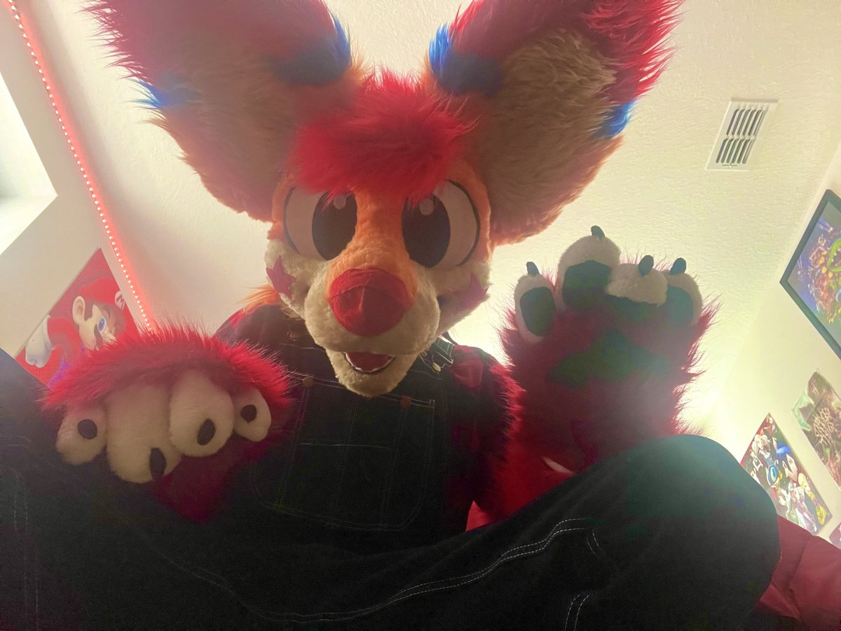 RackyRackstar's tweet photo. Hi It’s Racky!
@#furry #furries https://t.co/MsJoxBlsch