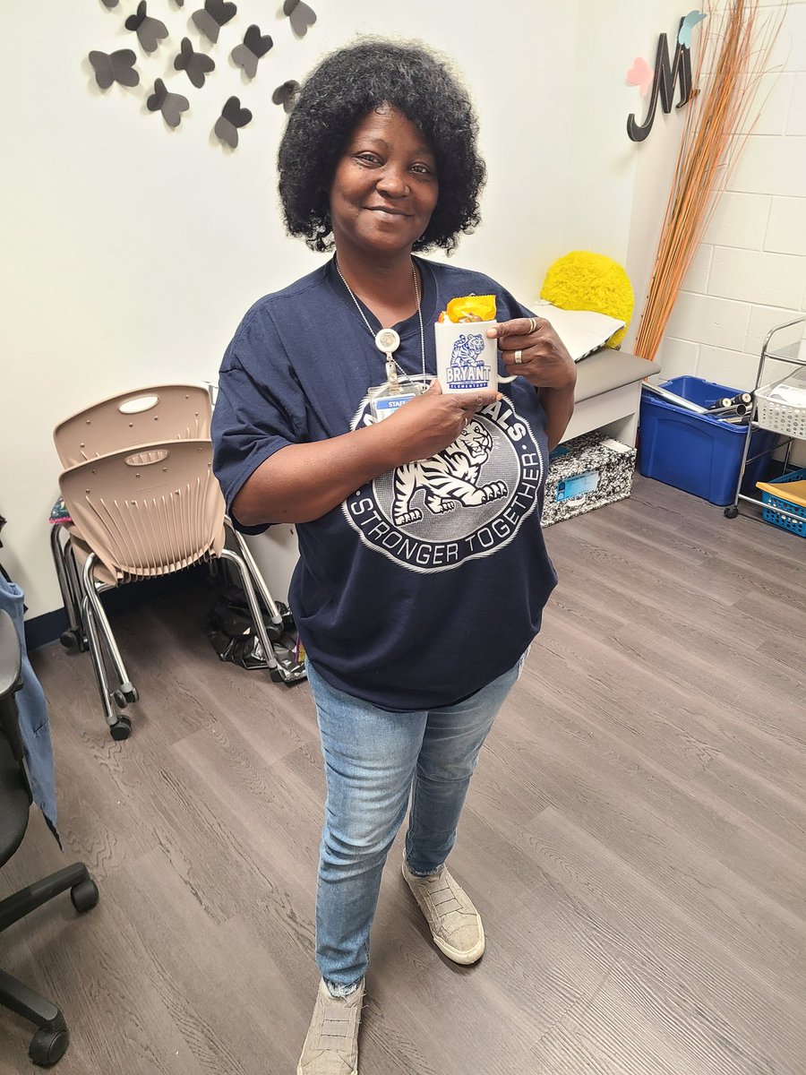 AshleyPierceTX's tweet photo. Ms. Lillie is one of our Bengal Mug winners for the month of August. She works tirelessly to keep our school clean and beautiful. She goes above and beyond the call of duty everyday. We 💙 you, Ms. Lillie! Congratulations! #bengalpride @BryantElem @KatyISDMandO https://t.co/fJYVoMNcOC