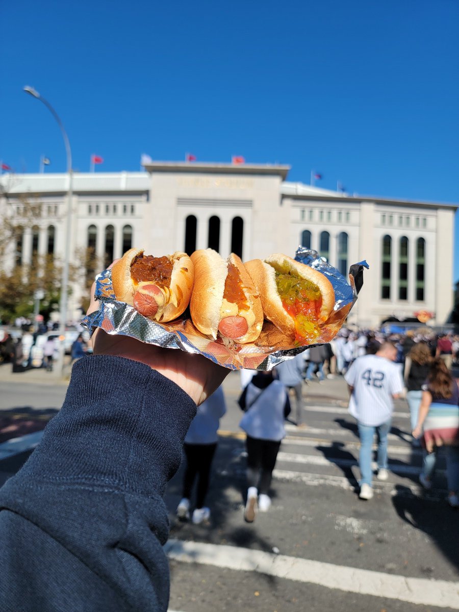 DaninCarteret's tweet photo. Game #34 for the season, 1st postseason game this season and 119 Dirty Water Dogs (#sabrett only) for the season. 96 at @Yankees games and 23 at 2 spots in Carteret. #RepBx @MLB https://t.co/Dxv7ecee71