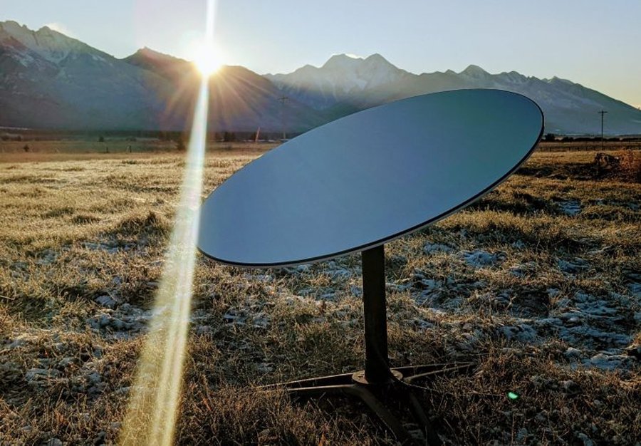 Crypto_Coon_Cat's tweet photo. #Starlink 
Retail price 500$
Manufacturing cost 1300$
-800$ Each satellite dish...lol https://t.co/XrR4dZmnZx