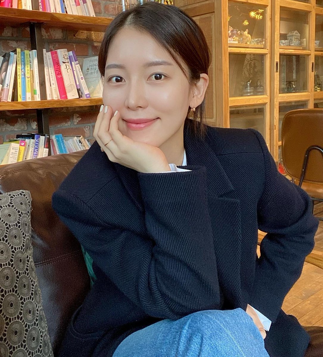 is there anyone with me for coffee