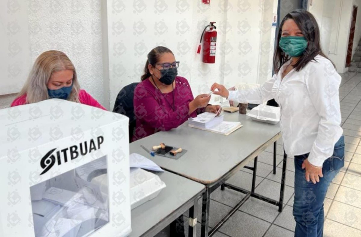 CurulMetropoli's tweet photo. 🗳️ Hoy se realiza la votación para la renovación de la dirigencia del Sindicato Independiente de Trabajadores No Academicos de la @BUAPoficial, #SITBUAP; Laura Teutle Xinto encabeza planilla de unidad para el periodo 2022 - 2025. #CurulPuebla https://t.co/MGJkLiNxCd