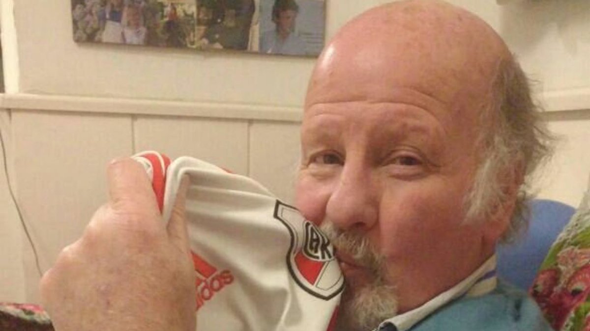 AHORA | Hablamos con Santiago “Tano” Pasman (<a href="/tanopasmanposta/">El Tano Pasman</a>), hincha fanático de River.

 🎙️Escuchalo en Pasaron Cosas
 💻bit.ly/3EIgZ52
