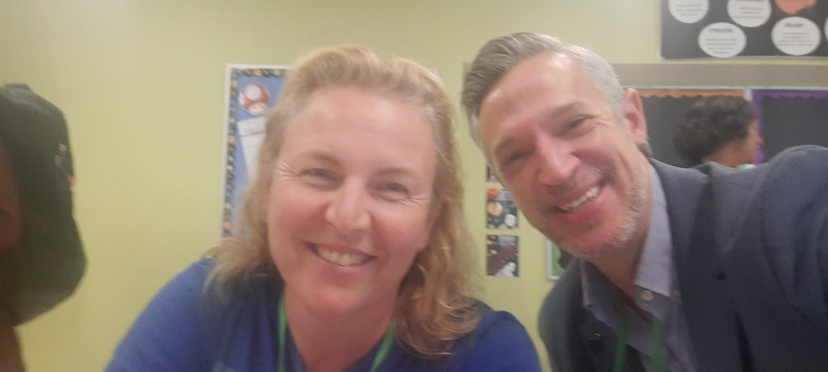 MJBowerman's tweet photo. Now I know what it feels like to watch a spark give way to a dazzling fire...this is an inspiring experience to celebrate with a nation of such brilliant educators.
#Heartleader
#teachbetterteam 
#teachbetter22 
@RaeHughart @danagoodier @DanaeAcker @theafroeducator https://t.co/Jn9fpc25Oc