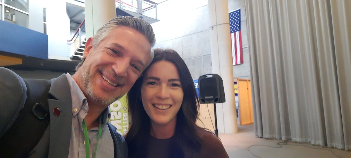 Now I know what it feels like to watch a spark give way to a dazzling fire...this is an inspiring experience to celebrate with a nation of such brilliant educators.
#Heartleader
#teachbetterteam 
#teachbetter22 
<a href="/RaeHughart/">Rae Hughart, M.S. Ed</a> <a href="/danagoodier/">Dana G, EdD</a> <a href="/DanaeAcker/">Danae (she/her)</a> <a href="/theafroeducator/">Alexis| Teacher Wellness Coach & Consultant</a>