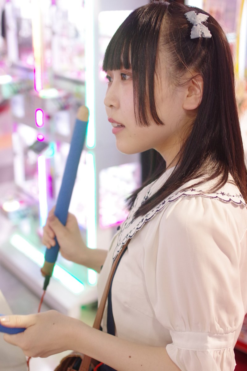 nakan0n's tweet photo. 初デートゲーセン行った!!
#ポートレート #撮影会
#岸梨菜花 #のーぷらん。
(絶対親子連れに見えた)
#pentaxk3mkii #FA35 https://t.co/VzojImYlzB