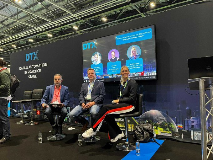 GMCAdigital's tweet photo. Great to see Greater Manchester's digital ambitions celebrated on two separate stages last week 🥳

At #DTX2022 and #MSIgnite, along with our own @JonBurt6, we spotted @Steven_fry1 @techreturners @northcoders @RubyMotabhoy @Eagle_Labs_DiSH @MayorofGM 

➡ https://t.co/FRS2MvUMPX https://t.co/bUYyTD8I6H
