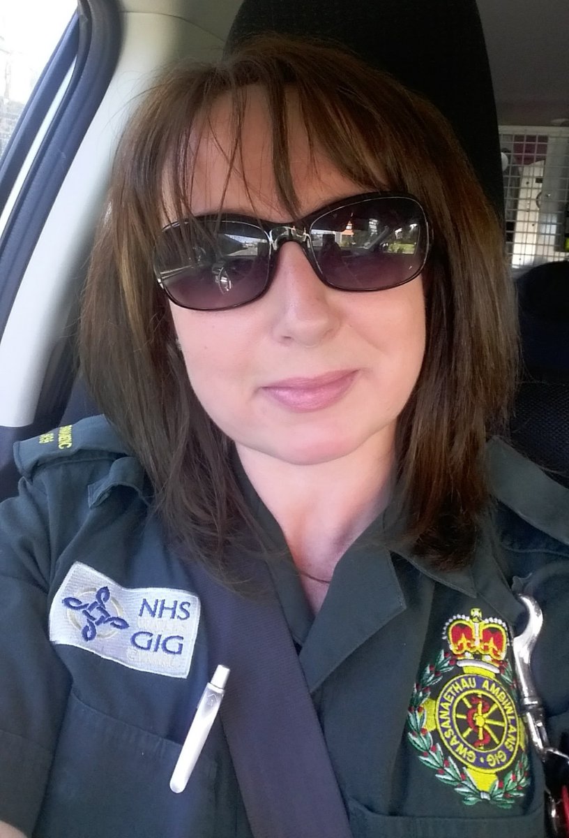🚑“I was privileged to work alongside enthusiastic experienced paramedics who encouraged me to follow my ambition to start my own journey, giving me the opportunity to develop and make a difference to people’s lives in their time of need"-Sian, Lecturer Paramedic Science #AHPsDay