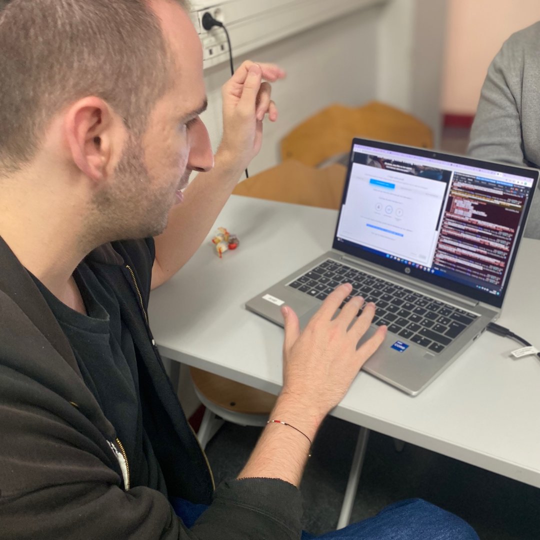 esiea_school's tweet photo. 📸Retour en images sur l’édition 2022 de la #CodingBattle !
👨🏽💻L'ensemble des étudiants participants au concours ont pu découvrir six énoncés de #programmation à réaliser en seulement deux heures.
🔗Retrouve le déroulé complet sur notre site web : https://t.co/FEKpBU5U6W https://t.co/Tz8Gl3P5JC