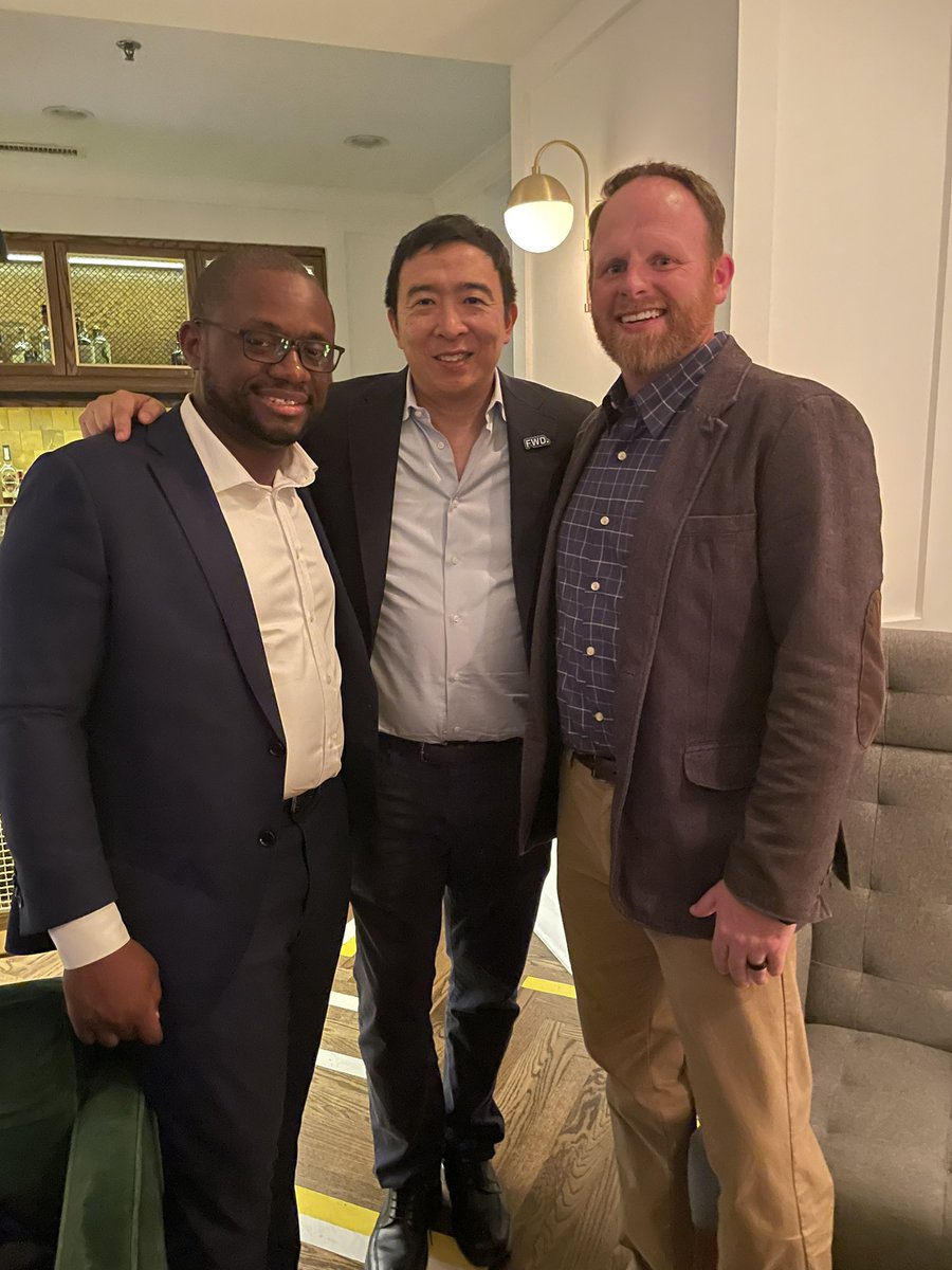 Christhecitizen's tweet photo. If you’re willing to spend a bit of time in small rooms with little-known people, you can make BIG things happen. 

@AndrewYang and @Fwd_Party are onto something…and I’m here for it! https://t.co/4hZqtQEmiS