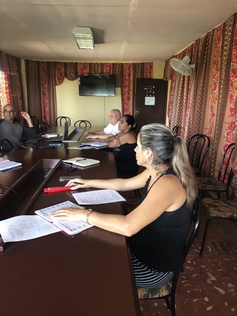 Sesiona el Comité de Prevención y Control de la Emrohc Gabriel Valiente 
#CubaViveYRenace @Acueductomaya1 <a href="/YamileRamosCord/">Yamilé Ramos Cordero</a> <a href="/MayraArevich/">Mayra Arevich Marín 🇨🇺</a> <a href="/DtorCav/">Dtor.Inspeccion Estatal DPRH CAV</a> <a href="/EAAOeste/">EAA Aguas del Oeste de La Habana</a> <a href="/EspInvDPRHCA/">EspInvDPRHCA</a> <a href="/EAAOeste/">EAA Aguas del Oeste de La Habana</a>