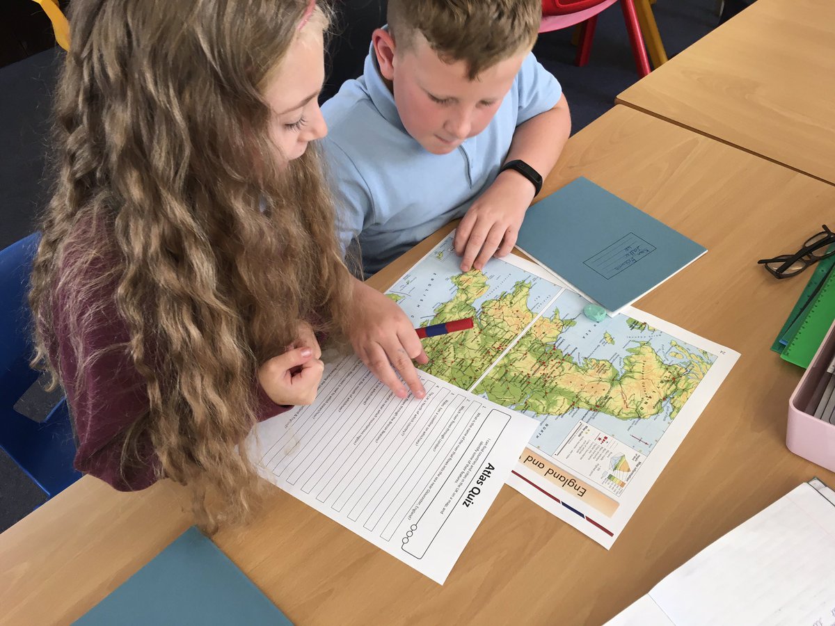 Stphilipevanspr's tweet photo. Year 4 have been using atlases to find out the answers to our map reading quiz #SPEhumanities https://t.co/OvUqBzXAuP