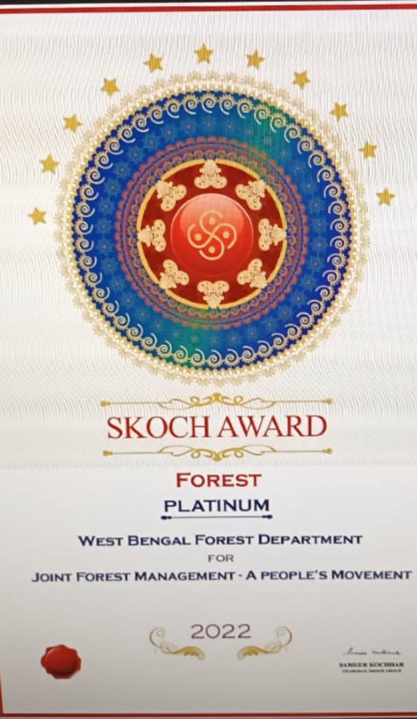 MamataOfficial's tweet photo. I am delighted to announce that GoWB's Forest Department won Platinum for Joint Forest Management- A People's Movement, and Minority Affairs &amp; Madrasah Education Department won Gold for Aikyashree Scheme at SKOCH Awards 2022. (1/2) https://t.co/osNgSc2ezs