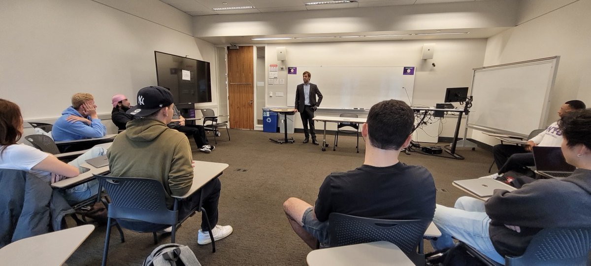 leeigel's tweet photo. #FIFA's Javier Ceppi visiting #NYU during #NYC trip, bringing #insights from #WorldCup &amp; #global #football to #students in #consumerbehavior. #SportsInCities #socialimpact #economicimpact Privilege to have @NYUSPS @nyutischsports #alumni on the #teaching side of the classroom. https://t.co/TdlgclZ2n5