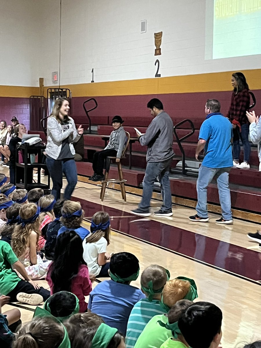 MrsJKirkley's tweet photo. So proud to be a Holly Springs Wildcat today! Our first quarter #Fivepridesonefamily PBIS Assembly was awesome! Way to go Jaguars! @HSpringsSTEM https://t.co/nQ6fM68Fv3