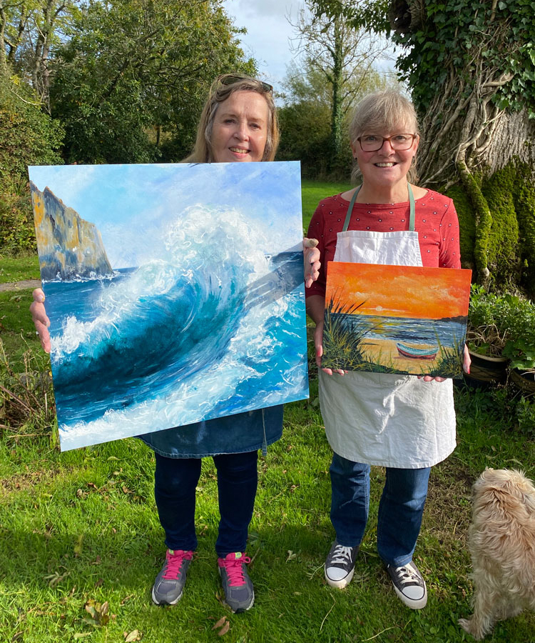 jill_artist's tweet photo. Well, what an amazing day we had yesterday! With Eve creating her first 70 x 70cm seascape and Val returning, this time to create a beachscape with a superb boat!
Great work ladies, you did fabulously well!
art@jilljones.co.uk
#artclassses #PembrokeshireArt #fulldays #tuition https://t.co/5oHjxGKdFt