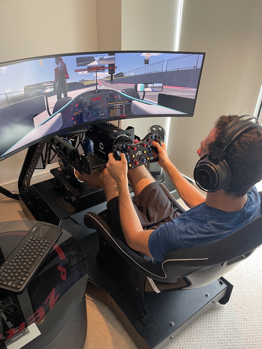 NicholasLatifi's tweet image. My home simulator just got a big upgrade!😬⚙️🔧
#simucube #simucube2
#ascherracing #formulawheel #simracinghardware #simracing
