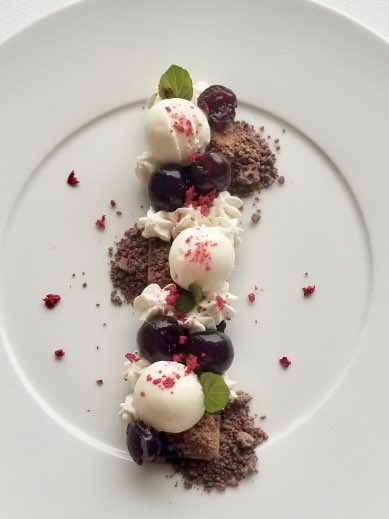 ChathamBarsInn's tweet photo. Happy National Dessert Day from our talented pastry chefs! Desserts from our STARS restaurant:
* PUMPKIN CUSTARD NAPOLEON 
* GINGER CRÈME CARAMEL
* VANILLA BLACK SESAME CHIBOUSTE 
* BLACK FOREST FLOURLESS CHOCOLATE CAKE #NationalDessertDay #CapeCod @preferredhotels @VisitCapeCod https://t.co/LtkusI9Zxh