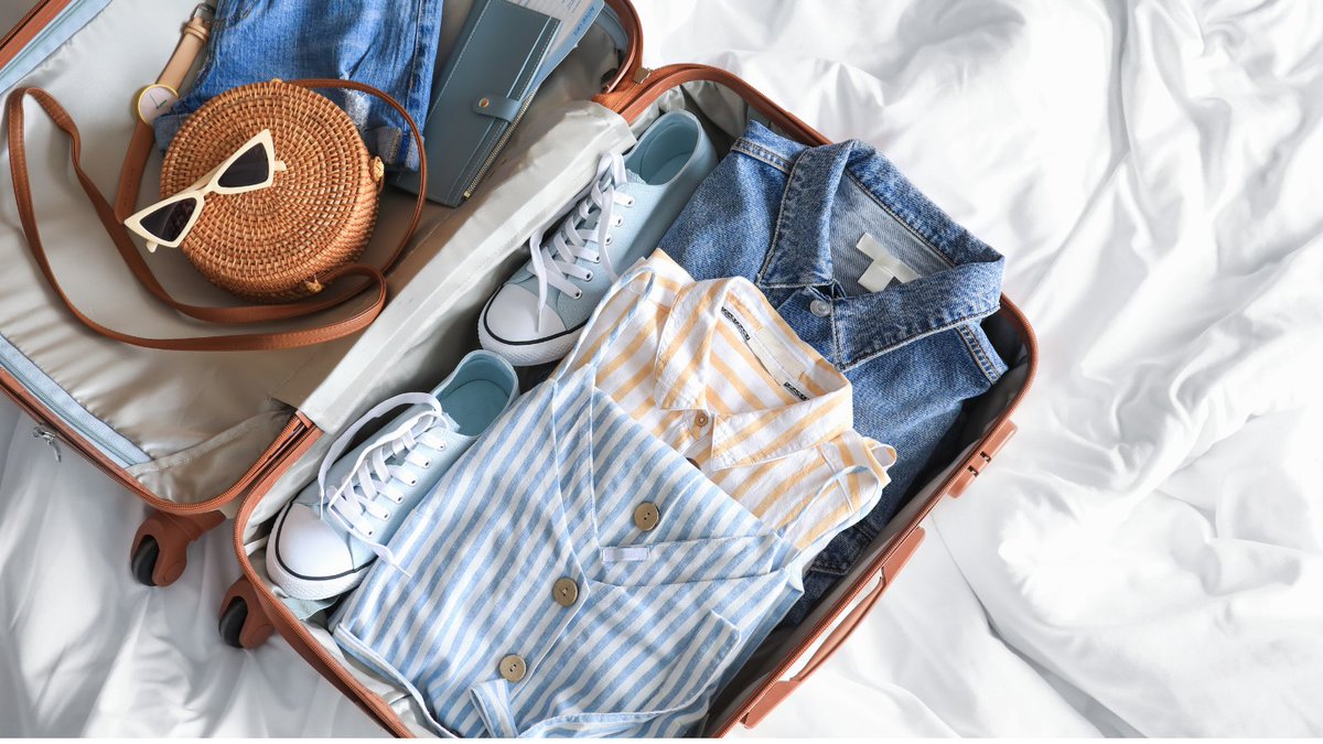 Skyline_Living's tweet photo. Itching to #GetAwayThisSeason, but worried about leaving your vacant apartment behind?
Read this month's handy blog post to ensure that your apartment will be taken care of while you're #OffOnVacation.
https://t.co/6Z7OldzWow
#TakeATrip #ProtectYourApartment #GoodbyeWorries https://t.co/fHQO2OWVcL