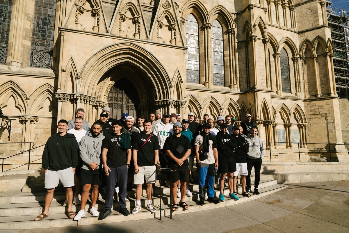 This morning @NZRL_Kiwis men's team visited us to hold a team talk in the Chapter House and hear our Canon Precentor @Vicky_ljohnson sing Veni Creator Spiritus ahead of the first game of the Rugby League World Cup tomorrow. Good luck to all the teams in @RLWC2021! #RLWC2021