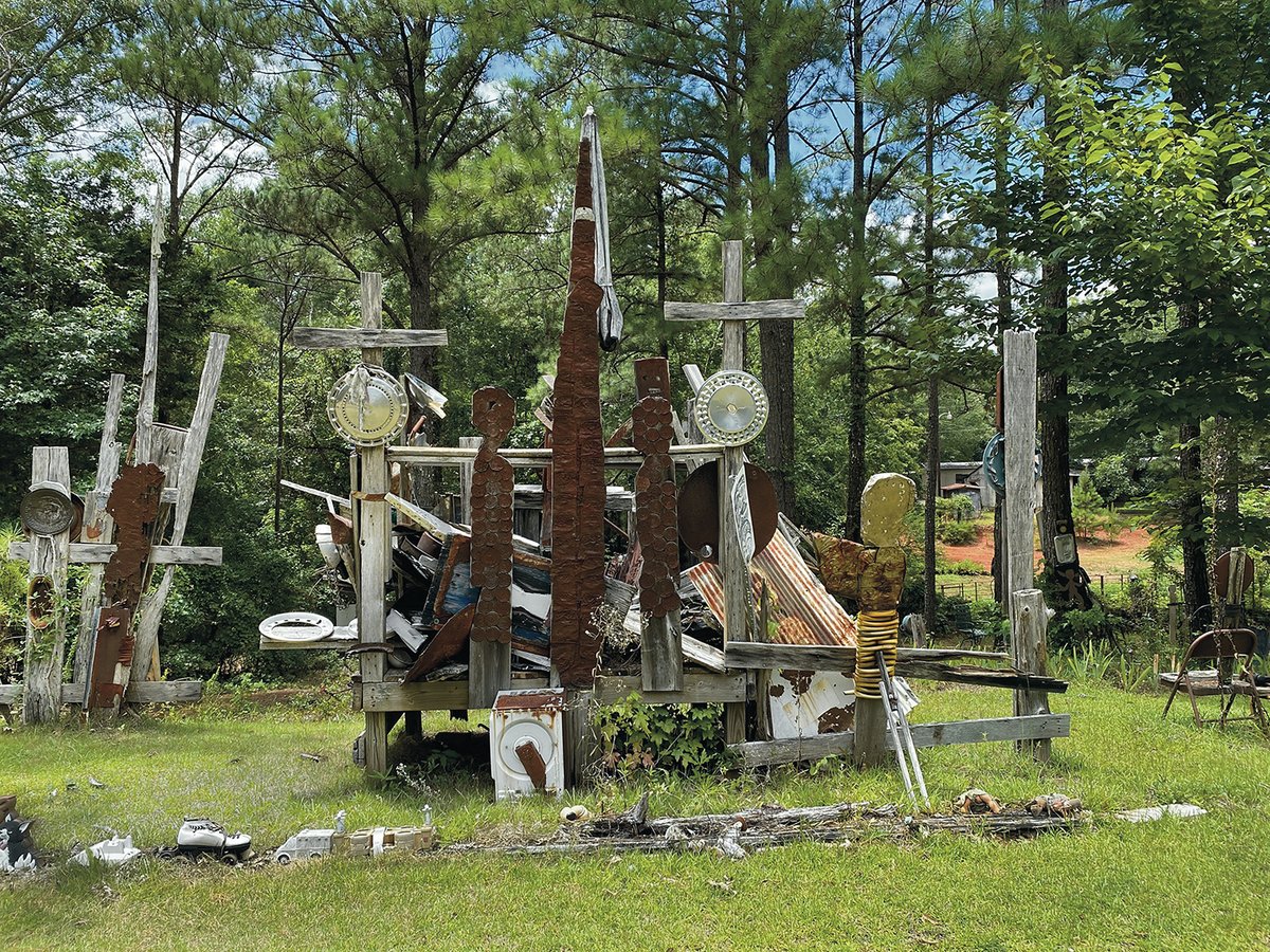 RawVisionMag's tweet photo. Discover amazing #yardart in #rawvision 111!
https://t.co/xPdKExvYfx
#yardshows #outsiderart #artbrut #selftaughtart #artenvironments #selftaughtart #artmagazine https://t.co/l7hZSlzHCK