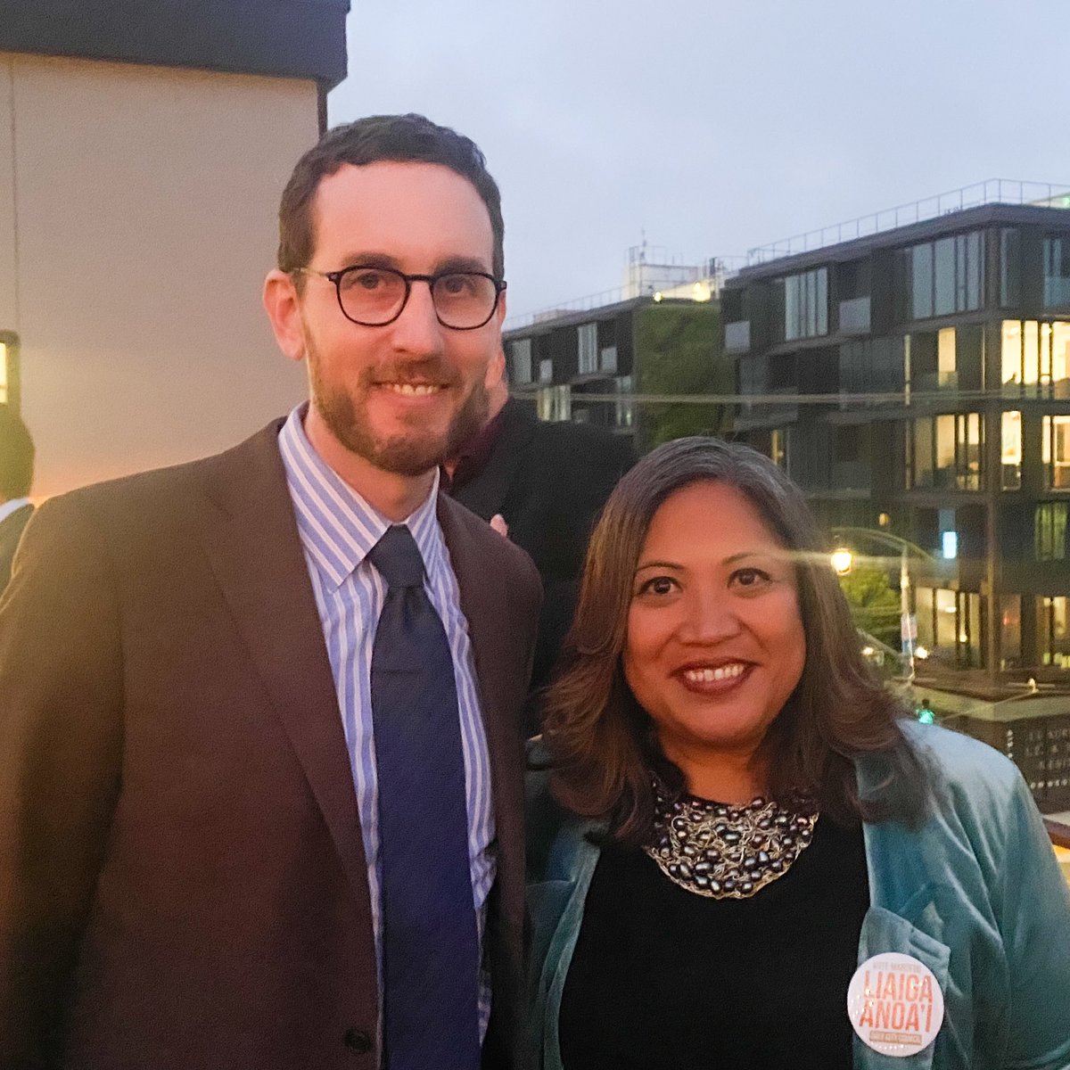 ManufouAnoai's tweet photo. #LatePost of last nightβs look for the #YIMBYProm I had a great time (re)connecting with fellow Bay Area leaders who champion inclusive, sustainable & affordable housing. Grateful to be a small part of the heartwork being done in the community
TY @yimbyaction for the invite https://t.co/xBjQJ2Kudg