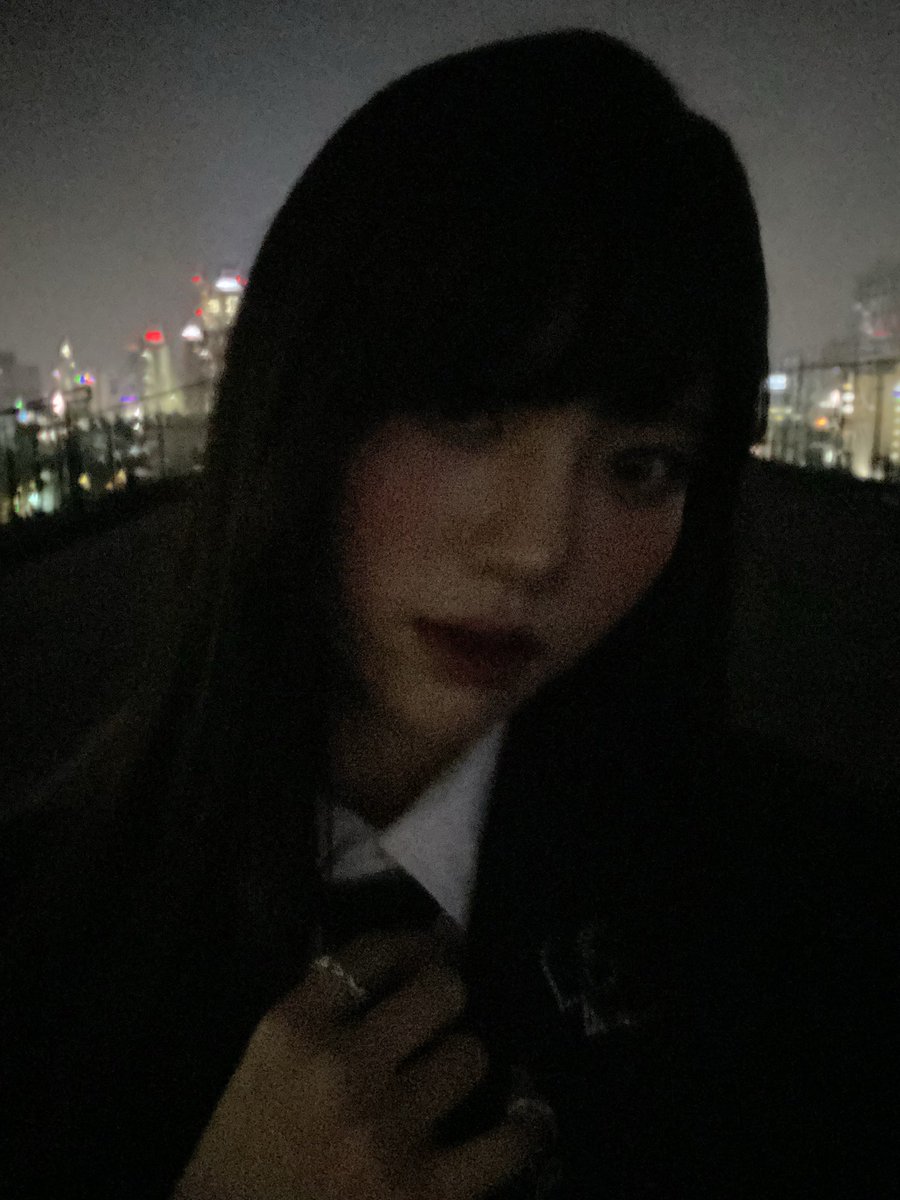 xiaotingfolders's tweet photo. when the quality is low but you're shen xiaoting https://t.co/KVHO3Mr6ek