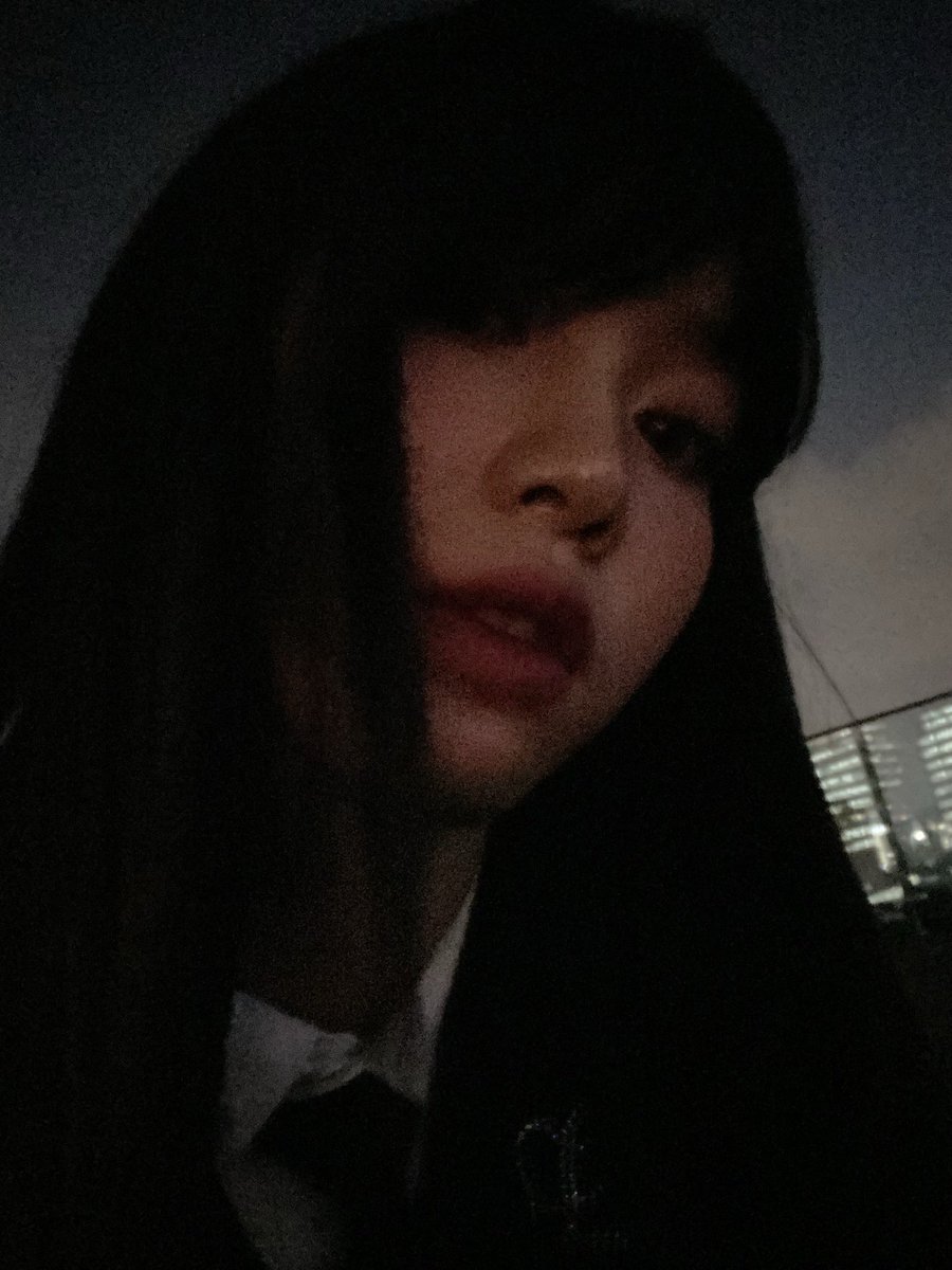 xiaotingfolders's tweet photo. when the quality is low but you're shen xiaoting https://t.co/KVHO3Mr6ek
