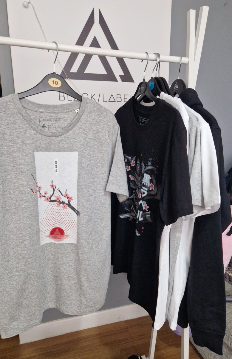 RiddlerXrp's tweet photo. steam time!! get it all hung up ready for tomorrow! please don't rain....😂😂🔥🔥🍾 #PhotoShoot #BLK #Clothing #crofam #wearablenfts #blklabel @Blklabel3 https://t.co/Y5yy5TWTEj