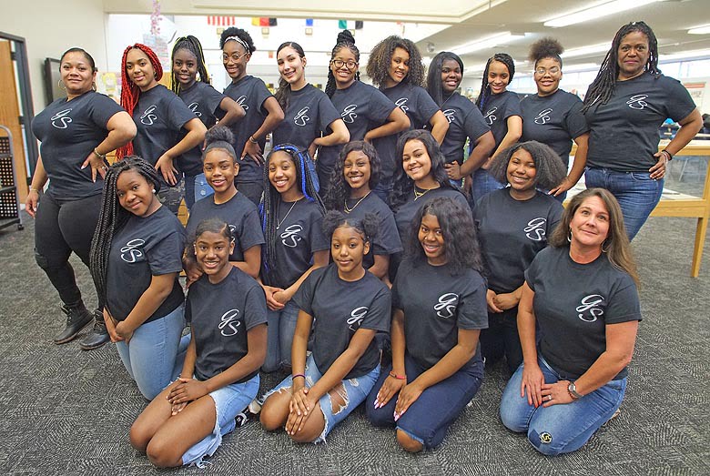 DogwoodWNC's tweet photo. Partner Profile: @ACS_SILSA. Principal Cush created the #GlitterSisters to serve as a safe space for girls aged 15-18 to navigate personal growth and professional development. #TogetherIsBetter https://t.co/nheGBLg4lx