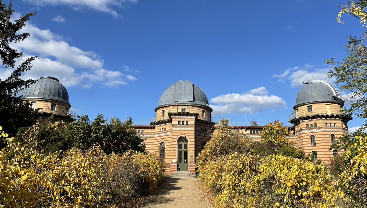 MatthiasWietz's tweet photo. Exciting week full of polar & alpine microbiology at #PAM22, including microbes from our @AWI_de @Habitat_MPI time-series in the #Arctic — with 1st presentation price for my collaborator @taylorpriest2 👏🏼🙂 Many thanks to @GFZ_Potsdam for this meeting on such a beautiful campus! https://t.co/jBvglzGqur