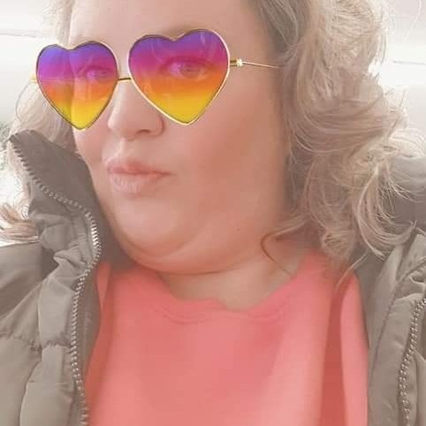 EmmaMurdie2's tweet photo. #NewProfilePic2022 #throwbackselfie🤳❤ xx 🎵stormzy hide and seek🎵🔥🔥 https://t.co/Wjf9WUoswq