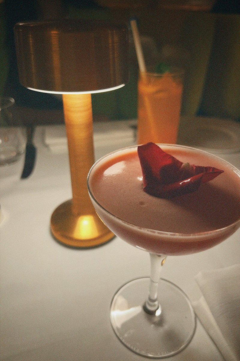 halzee_'s tweet image. sketch, london