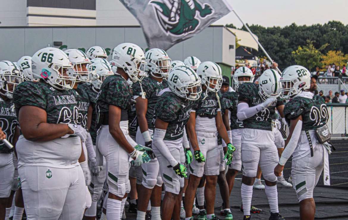 GAME DAY‼️ SOUTHFIELD OTC @ 7:30🫡 WHITE OUT ⚪️⚪️ IF YOU ARE BUYING TICKETS AT THE DOOR THEN MAKE SURE YOU HAVE YOUR STUDNET ID‼️‼️