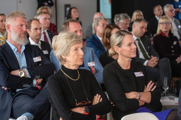 Das Gipfeltreffen der Gesundheitsbranche - der <a href="/BILD/">BILD</a> Vorsorgegipfel bringt die wichtigsten Entscheider zusammen! Nie war #Prävention wichtiger als heute