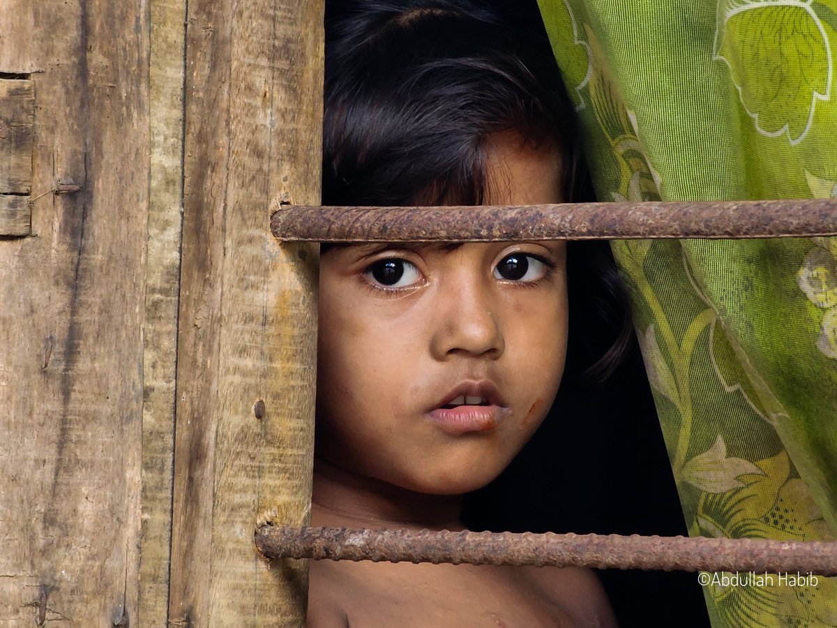 Abdulla_AH7's tweet photo. Rohingya refugee life inside the camp is very tough to survive. As Rohingya are also human being, they deserve all the things that other human being enjoying on this planet. Let's raise voice with Rohingya together and end #rohingyacrisis.

#rohingyarefugees #rohingyachildrens https://t.co/AxhxdadMoO