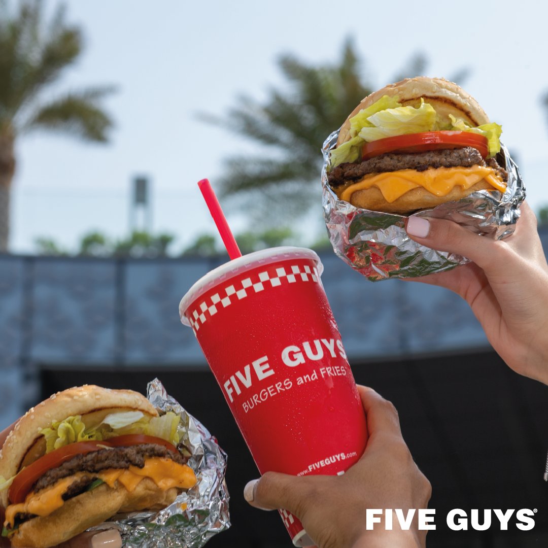 Five Guys UAE tweet media