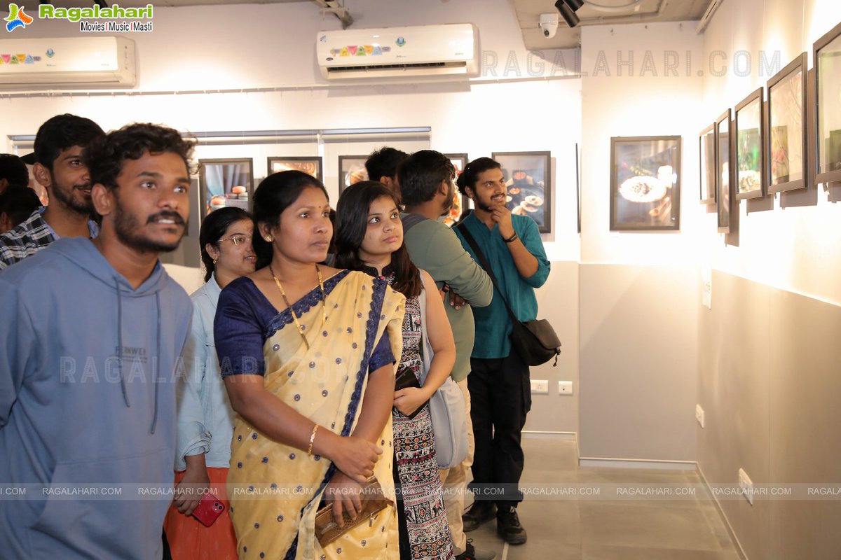 Ragalahariteam's tweet photo. Hamstech's PIXEL Perfect 2022 Annual Photo Exhibition at Nagarjuna Hills Campus
More Photos - https://t.co/bbflqXEO40
#Hamstech #PhotoExhibition #PixelPerfect #Ragalahari https://t.co/tidpQJlbaq
