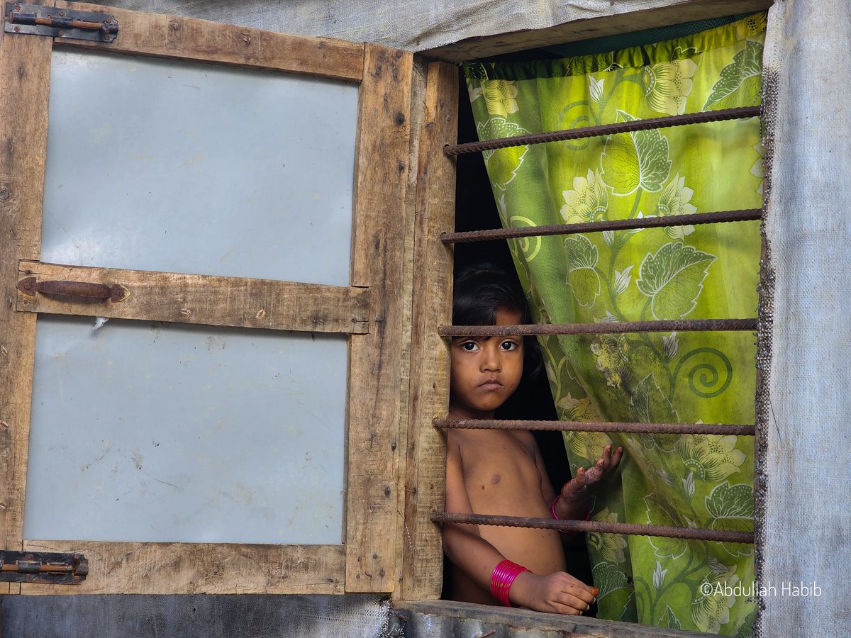 Abdulla_AH7's tweet photo. Rohingya refugee life inside the camp is very tough to survive. As Rohingya are also human being, they deserve all the things that other human being enjoying on this planet. Let's raise voice with Rohingya together and end #rohingyacrisis.

#rohingyarefugees #rohingyachildrens https://t.co/AxhxdadMoO