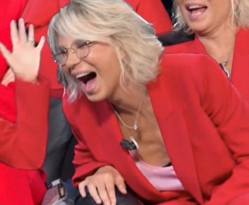 Boomerissima's tweet photo. Choc il figlio di Pinuccia contro Pinuccia 

#uominiedonne https://t.co/iYDyhAiaV4